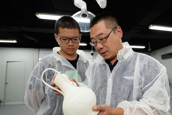 算力租赁概念震荡走!高 元道通信20%涨停