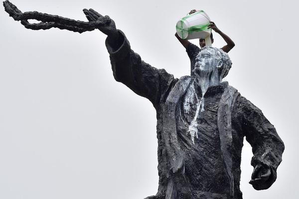 建工?修复：上半年净亏损3495.95万元，同比由盈转亏