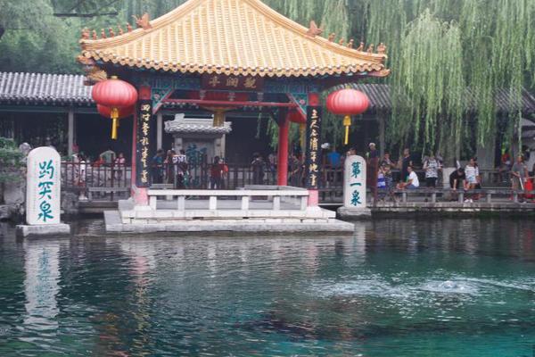 富:瀚微宣布赴香港IPO，冲刺A+H股上市 | A股公司香港上市