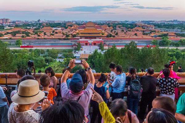 A<T>&T拟发行至少40亿美元高评级债券