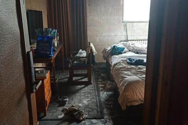 港股云锋金融;高开近15%