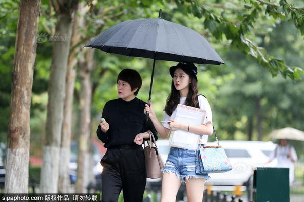 通?用电梯：选举顾月江先生为第四届董事会职工董事