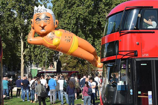 金价“;退潮”下的黄金股：招金矿业跌近4% 板块回调压力几何？