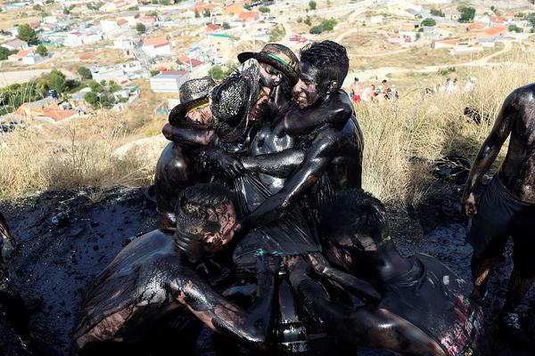 立.新能源股:东火速减持背后：27亿应收款11亿账龄超3年 定增历时两年六经修改仍未落地