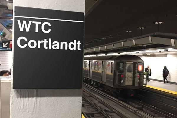 收评：;港股恒指跌0.54% 科指跌0.9% 科网股走弱 黄金股普跌 核电股逆市上涨