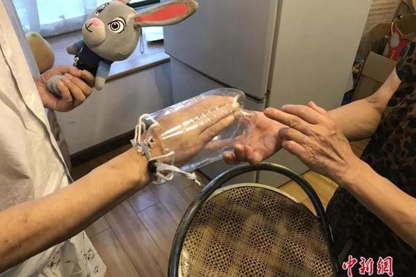 华灿;光电：公司不存在逾期担保