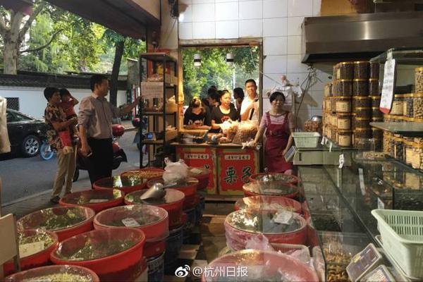 迪,克体育用品与富乐客达成价值24亿美元合并协议