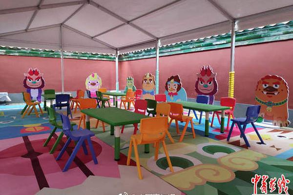 头?部券商中报密集报喜，净利最高增58%！东方财富重回A股成交榜首，顶流券商ETF（512000）10日吸金超29亿