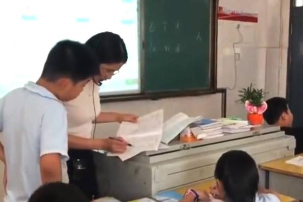 欧?洲央行副行长金多斯：央行保留所有利率选项的开放性