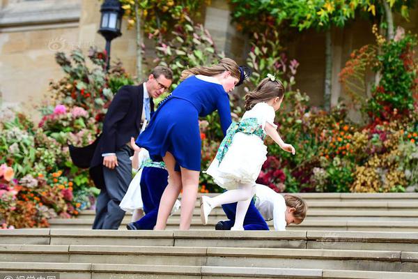 Co:unterPoint报2025Q2全球折叠手机出货量：华为狂揽45%傲视群雄