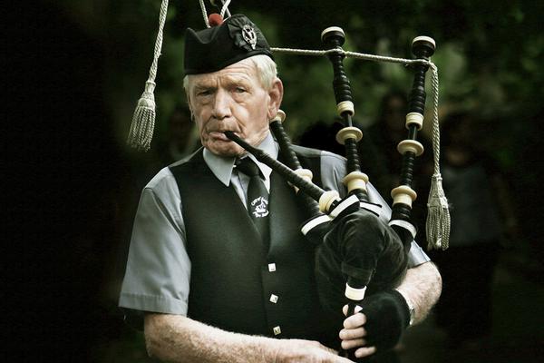 CR,O概念股午前集体走高 康龙化成涨超8%昭衍新药涨超7%