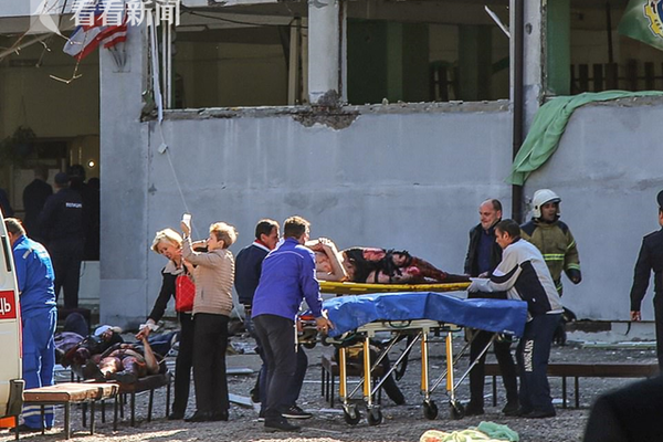 哥伦比亚警方直升机<遭>涉毒武装组织无人机袭击，12人遇难