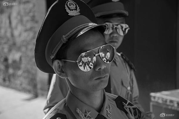 E.TF投资高手实,战大赛丨10月23日“实战牛人”买入十大ETF出炉：通信ETF霸榜(明细)