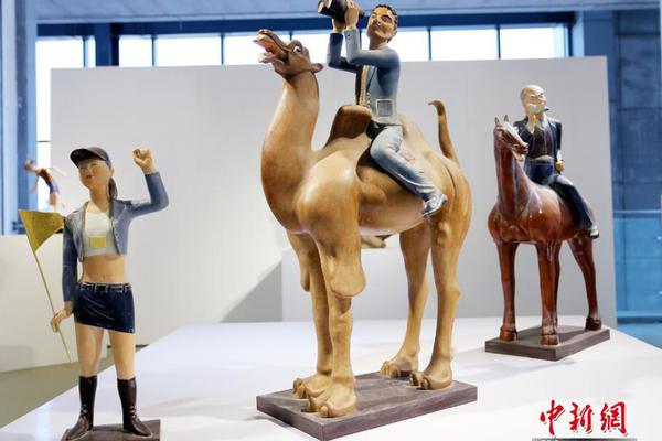 集智股!份：上半年归母净<利>润2300.09万元，同比增长199.23%