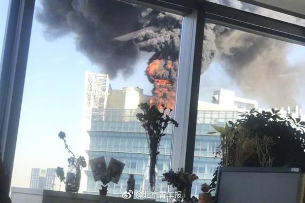 三.季度收?入表现靓丽，A股最大医疗ETF（512170）回调区间高频溢价！机构：医疗板块估值修复空间巨大