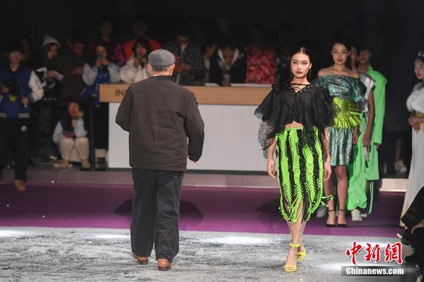 罗普<斯>金：选举职工,代表董事