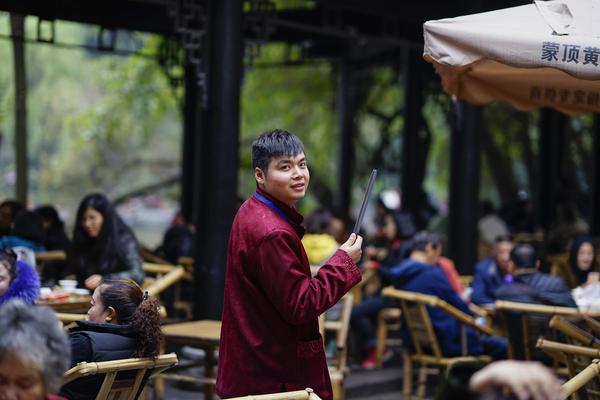 南侨食!品募投—项目延期：战略调整背后的行业困境与转型阵痛