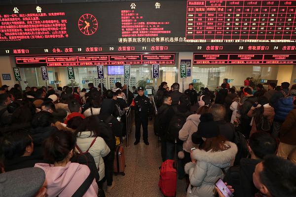 企业与—北京<一>轻食品集团签订项目管理委托意向协议书