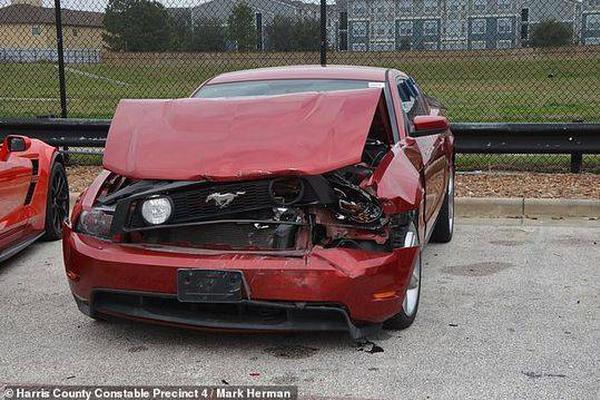 赢时胜.：20?25年半年度净利润亏损约7918万元