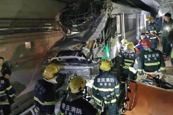 观点与潘子:翔面对面：深耕者的定力和战略智慧 | 博鳌·融合的力量