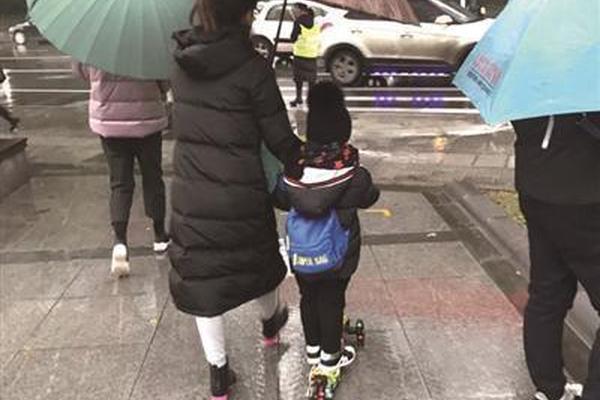 特朗普就“向洛<杉>矶部署国民警卫队违法”的裁决提起上诉