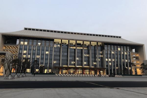 华<为>乾崑智驾 ADS 高速 L3 解决方案将启商用，专属人机交互页面公开