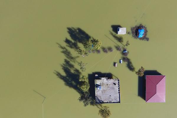 开盘：美股周四低,开 Meta与微软财报令股指承压