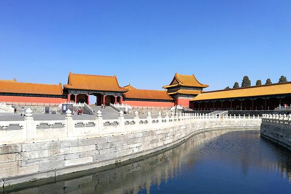 野村：?维持百胜中国“买入”评级 目标价432港元