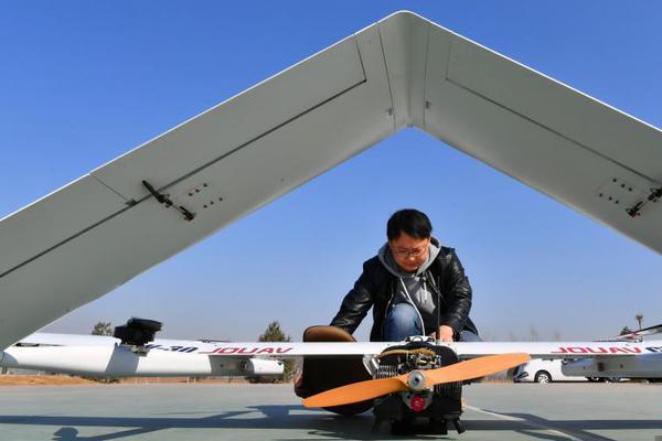 塞力医疗2025年上半年：;亏损同比扩大至5612万元