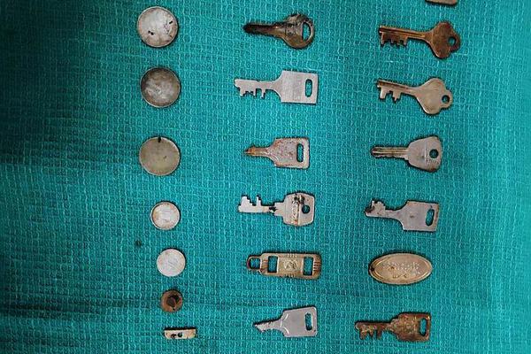 国海证券：‘维’持锅圈‘“’买入”评级 2025Q3开店进展符合预期