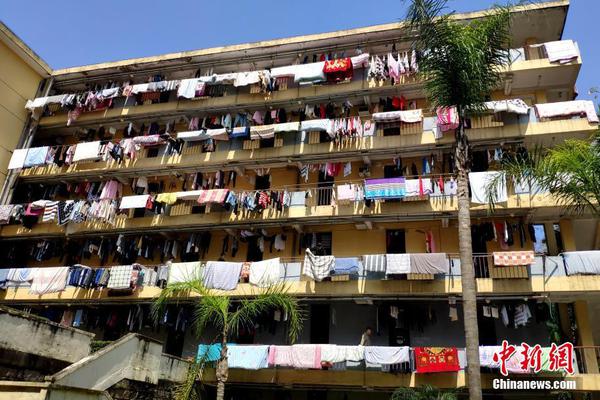 中国民航信;息网络获贝莱德增持642.1万股 每股作价约10.49港元