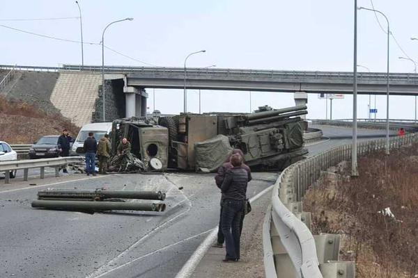 国货旗舰核<心>配置曝光  苹果机皇价比老人机改写爱疯史！