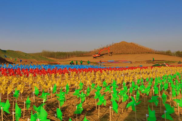 泡.泡玛特早盘涨超6% 市场关注Labubu影视化 四季度销售旺季将至