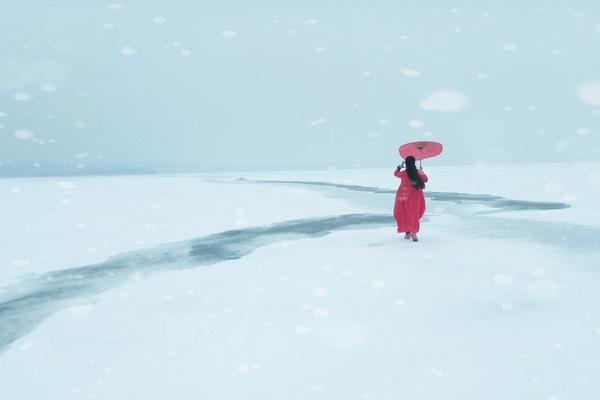 炒期货用什么A:PP？新浪财经一站式解决方案让交易更轻松