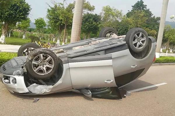 吃喝板块突发:回调，估值跌至冰点！机构紧盯中秋国庆动销复苏！