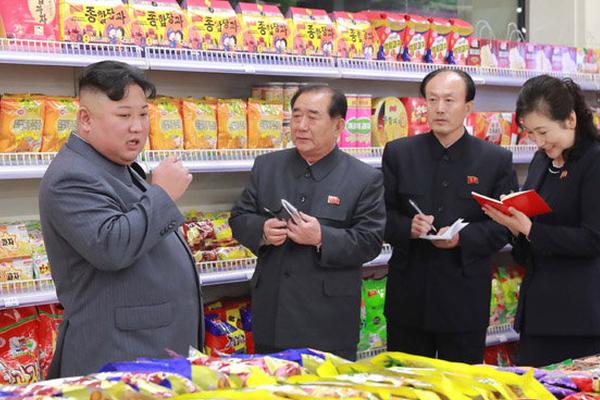 8月4:日上市公司重要;公告集锦：上汽集团7月份整车销量为33.75万辆 同比增长34.2%