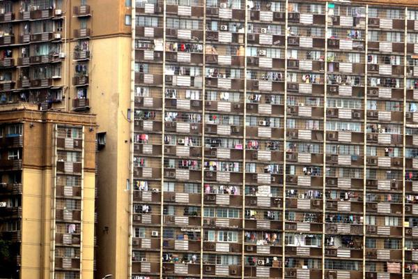 长江有色?：?7日氧化铝期价跌0.34% 整体成交氛围略有升温