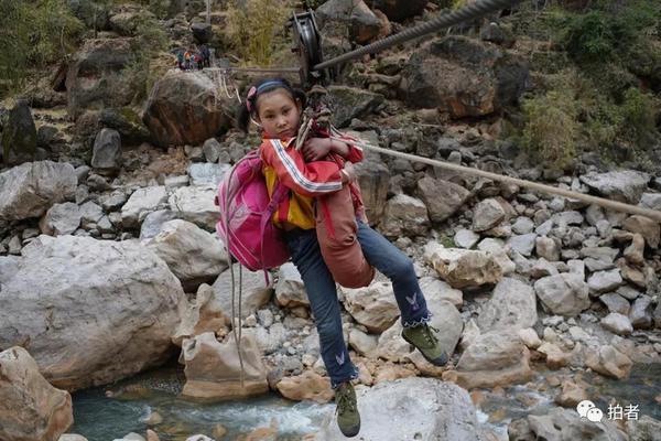 连亏;三年半身患—“众安依赖症”，暖哇能否敲开港交所大门？