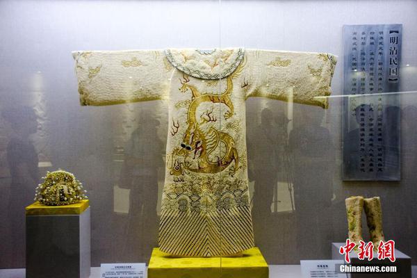 亚市早;盘现货—黄金小幅走高，受美联储降息希望提振