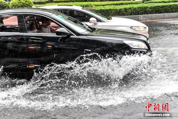 市场风向骤‘变’！日本央行“鹰声”盖过政治风险，对冲基金加大押注日元反弹