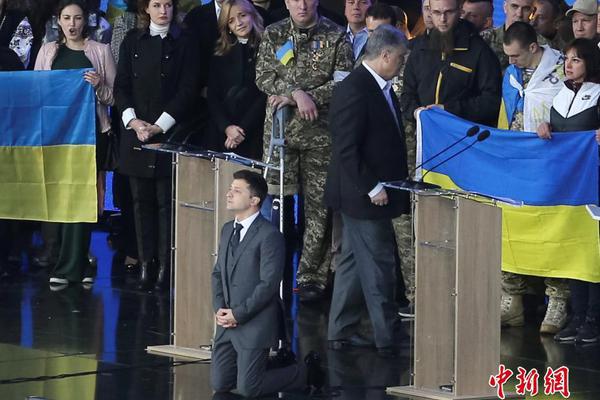 房地产板:块盘初走弱，首开股份、香江控股跌停