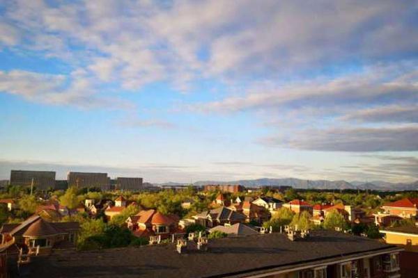 星源材质：,2025!年半年度净利润约1亿元