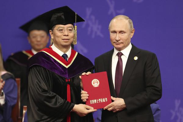 华帝股份三季度业绩亮眼，线下渠道?构筑增长护城河