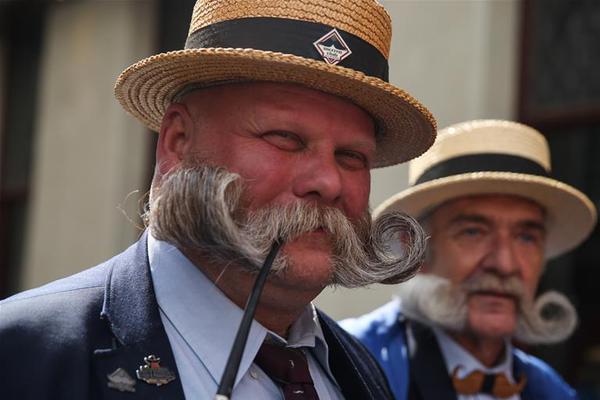 欧科亿<：>把握航空航天复合材料、新能源装备等新兴领域的刀具需求