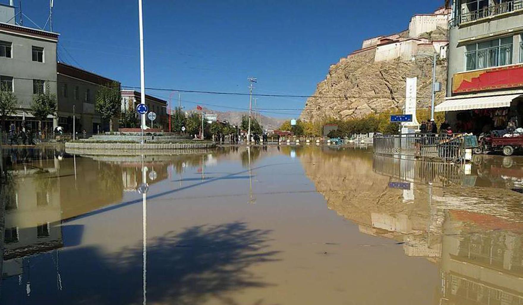 只会.“—窝里横”！ 一汽奥迪销量创新低，嘲讽上汽保正统？ | 次世代车研所