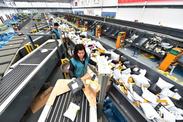 中国石‘油’：总裁黄永章因工作变动原因辞职