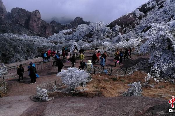 商汤‘(’00020)涨3.38% 发布及开源全新多模态模型架构“NEO”