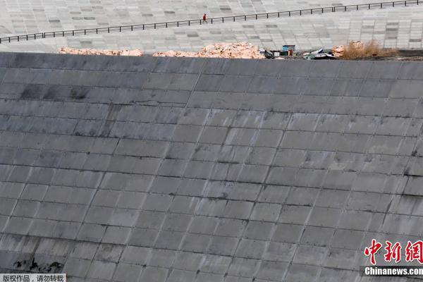 车企“卷科‘技’”，豪赌下一个十年？