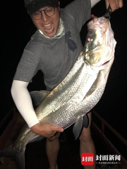 蔚来第三?季度营收218亿元 经调净亏损27亿元