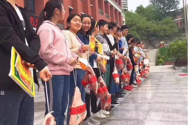 新?美星(300509)9月30日股东户数1.22万户，较上期减少4.92%